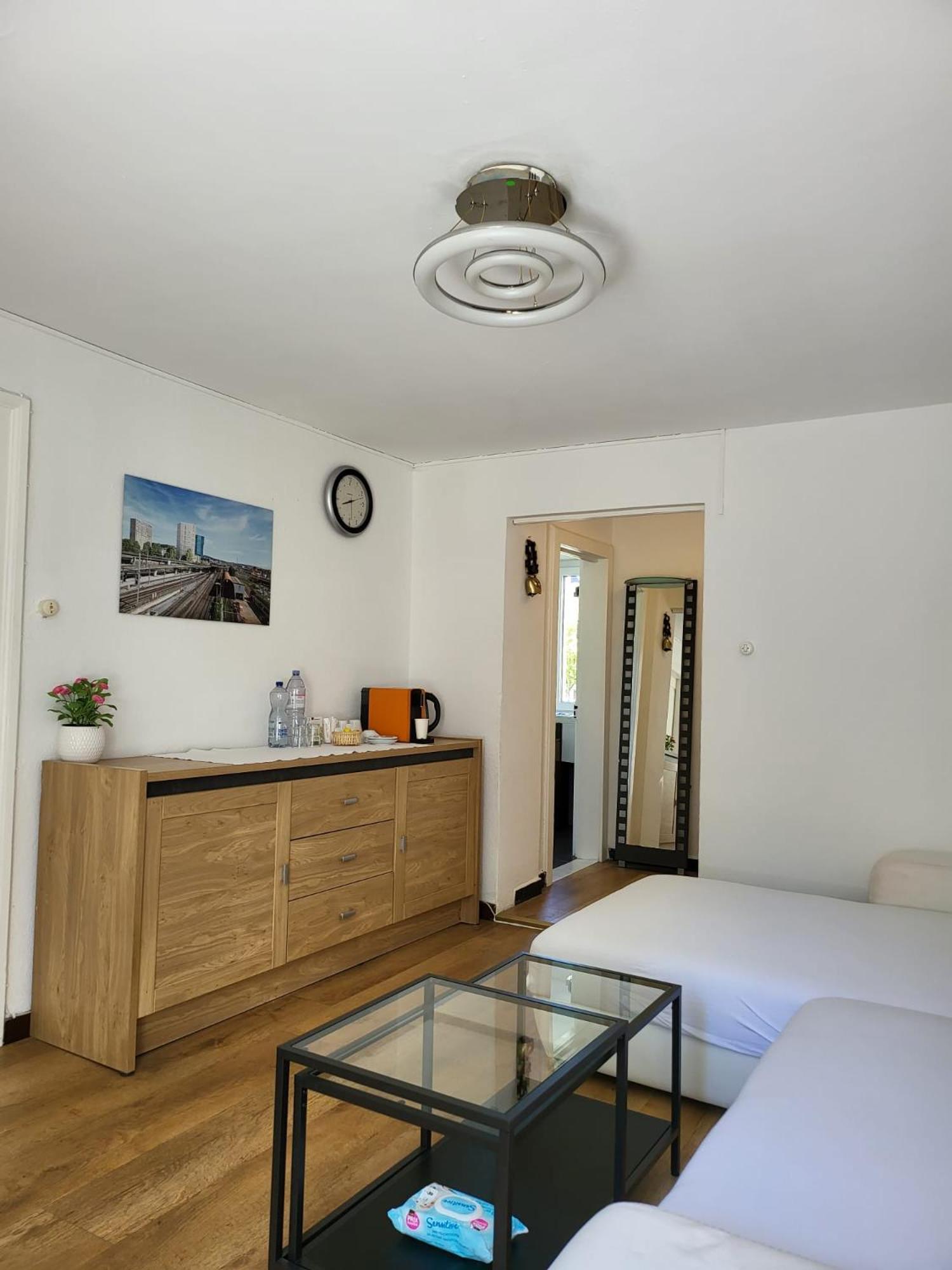 Bastis Central Guesthouse Lucerne City Esterno foto
