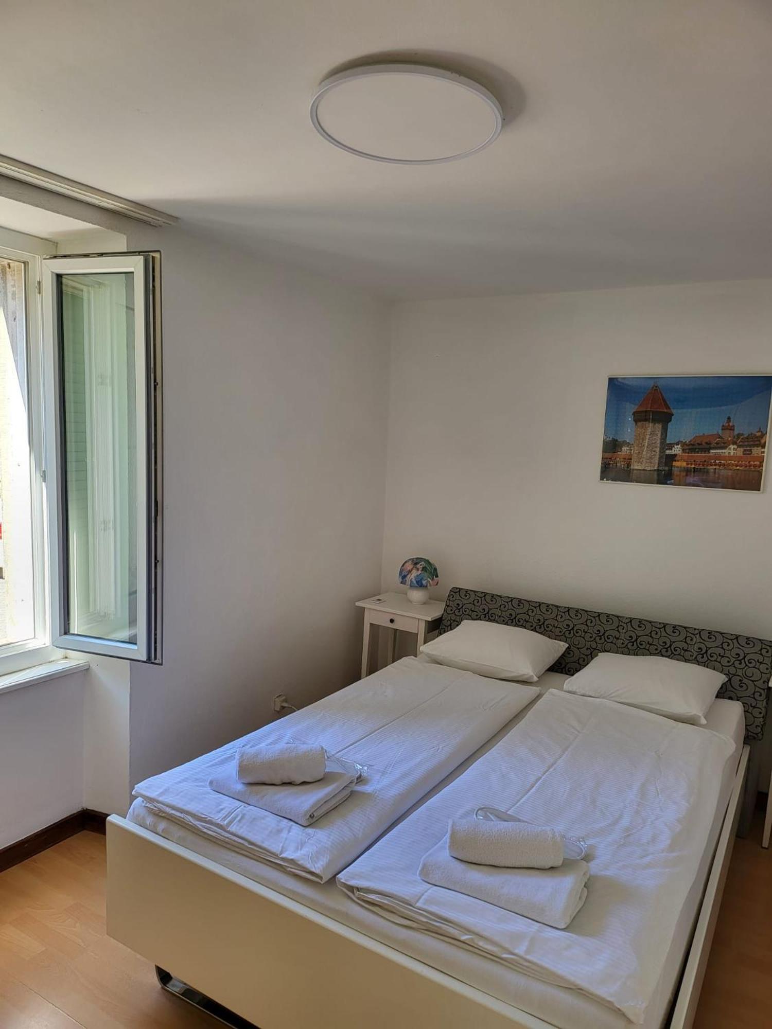 Bastis Central Guesthouse Lucerne City Esterno foto