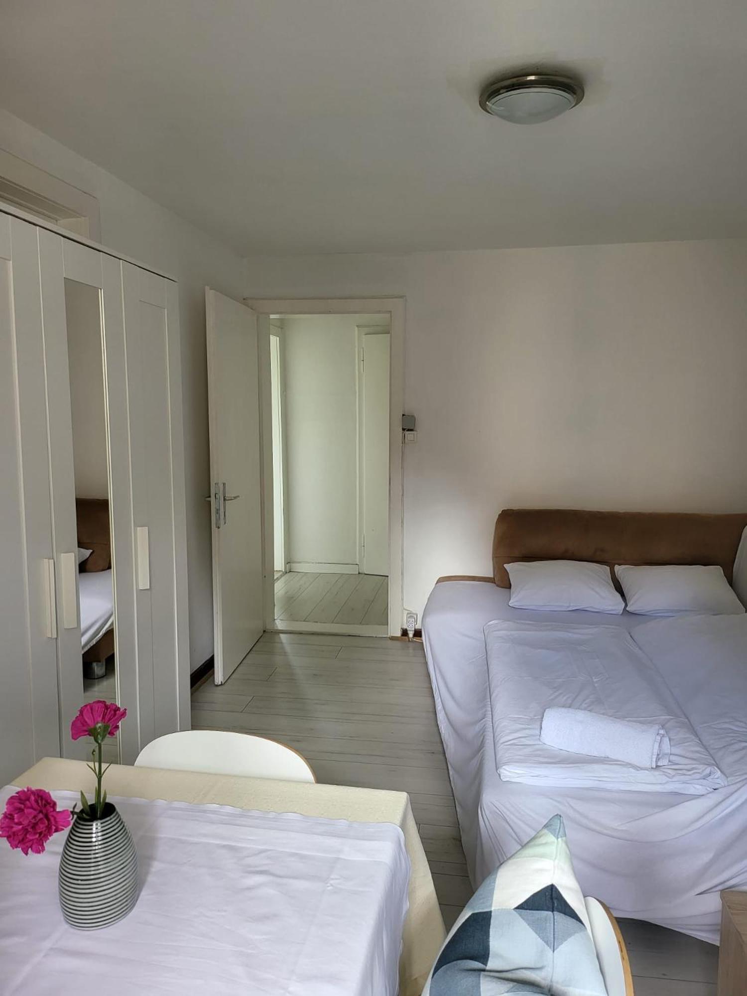 Bastis Central Guesthouse Lucerne City Esterno foto