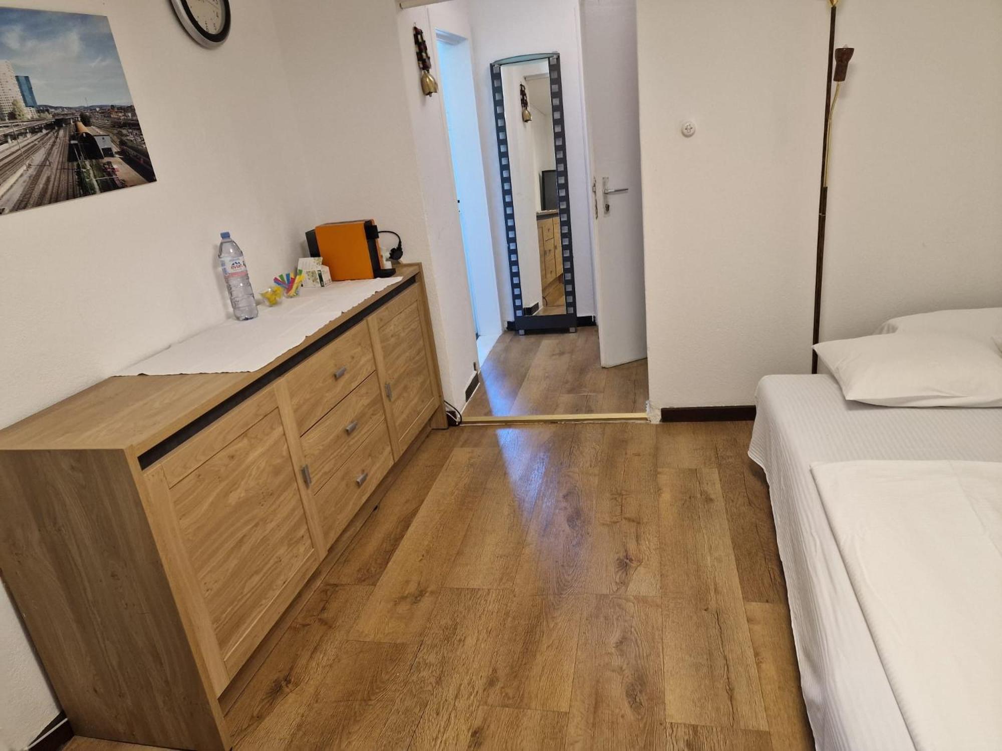 Bastis Central Guesthouse Lucerne City Esterno foto
